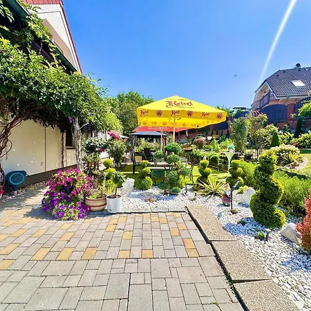 Cozy Apartment And Sweet Garden *